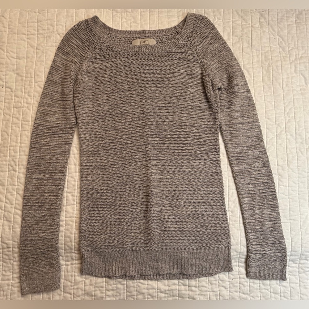 LOFT Women's Light Gray Crewneck Pullover Sweater NWOT